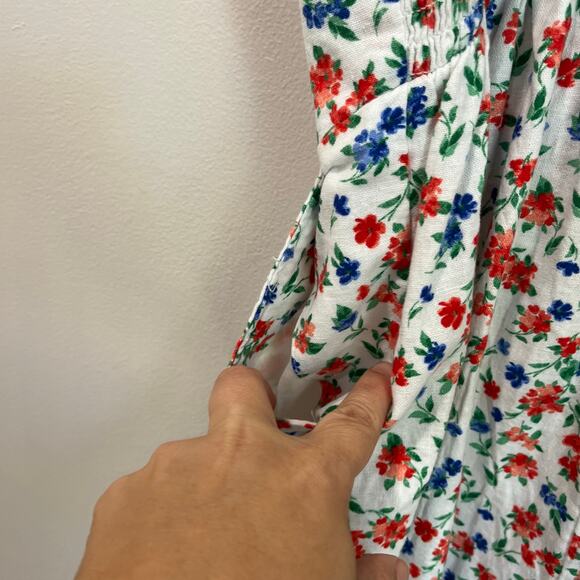 Old Navy White Floral Romper Summer Cottagecore Coastal M - Picture 7 of 8